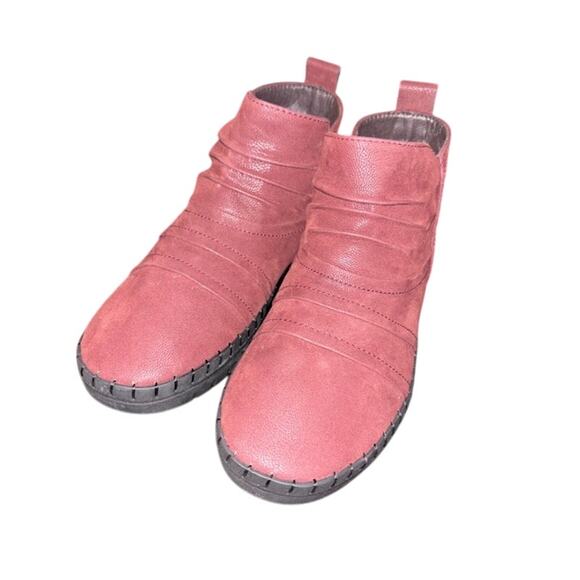 NIB Easy Street Women's Dublin Comfort Booties Size 5.5 Maroon Faux Leather - Picture 1 of 11